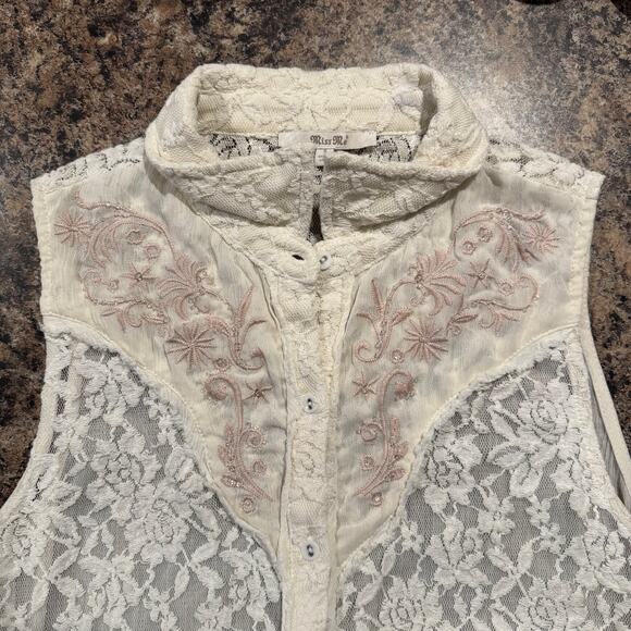 Miss Me Top Cottage Lace Sleeveless Coquette Romantic Floral Button Ivory Small - Picture 3 of 4